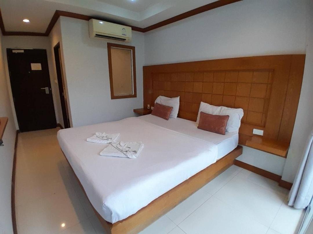 Cozy Residence Patong Exterior photo